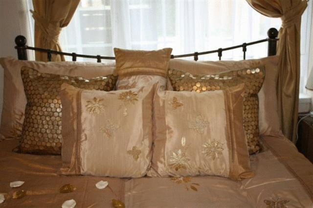 Robertsbridge Retreat At Cornhill Self Catering Apartments Zimmer foto